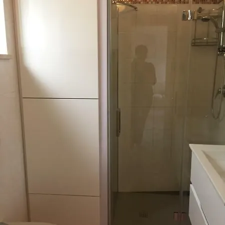 别墅 La Casa Di Anna 费伦佐拉亚达